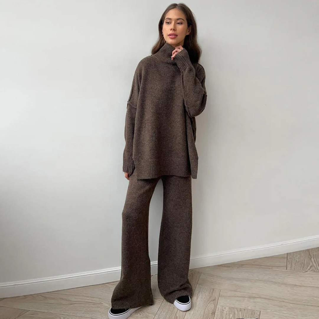 Mila | Soft Turtleneck Sweater and Knit Pants Set