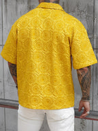 Men’s Short-Sleeve Shirt with Textured Sunflower Pattern