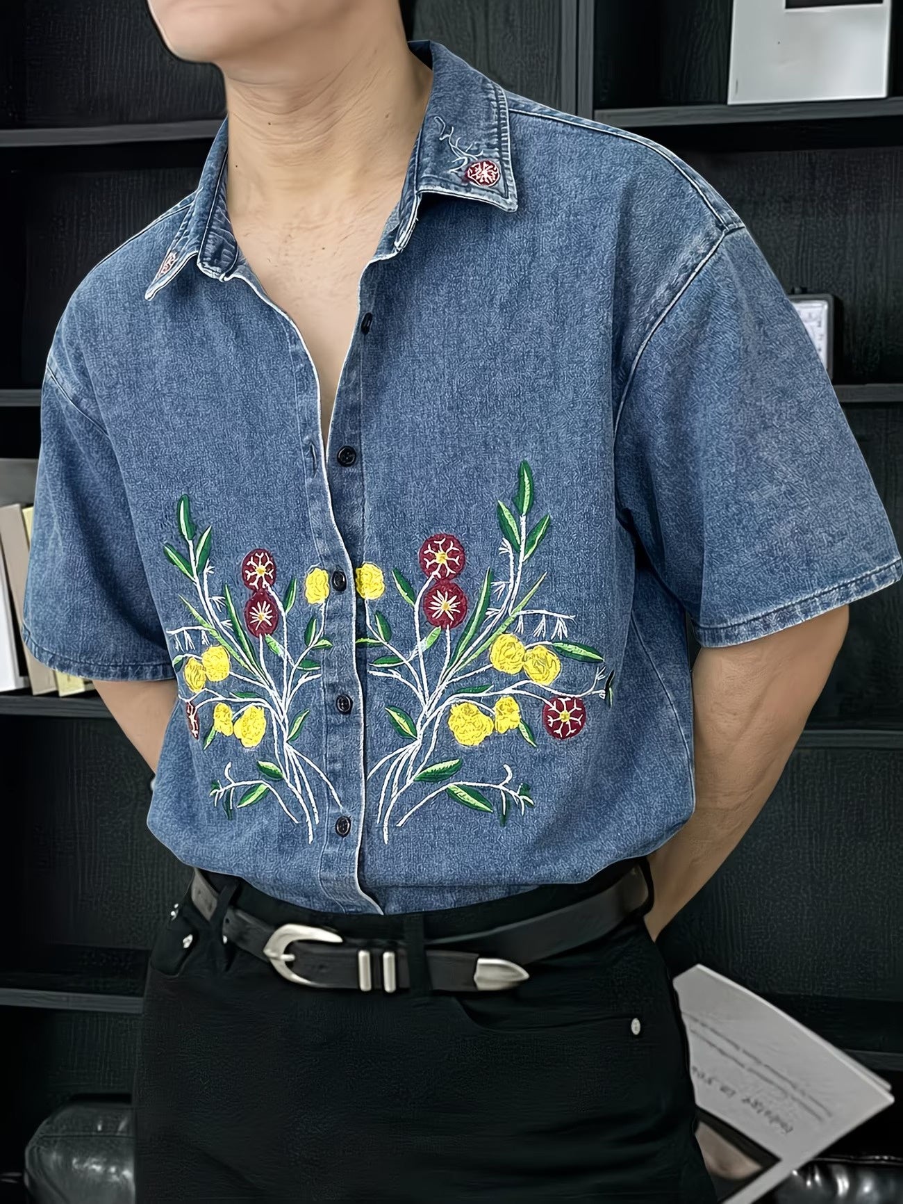 Men's Floral Embroidered Short-Sleeve Shirt